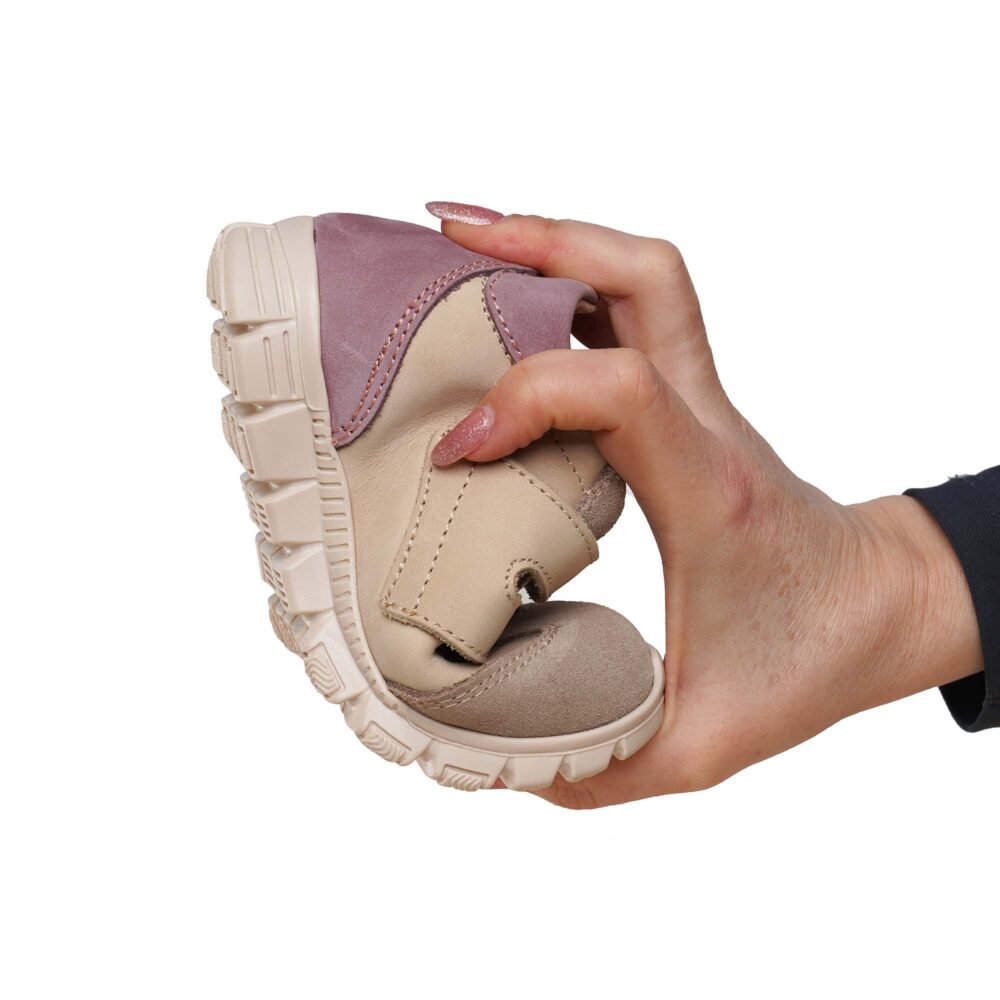 Pantofi copii din piele cu talpa ultra flexibila si talonet Tokyo lila