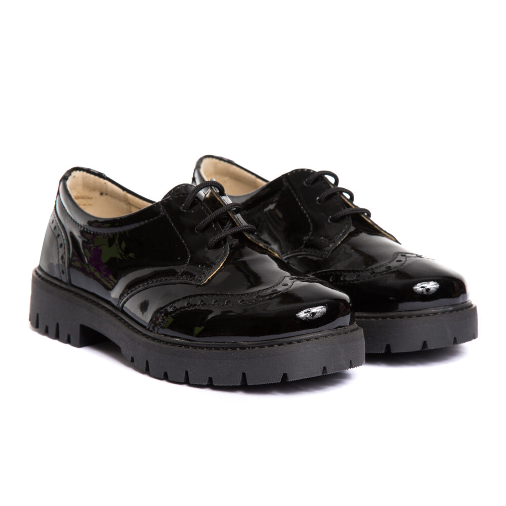 Pantofi eleganti perfecti pentru scoala din piele lacuita pentru fete Frida negru