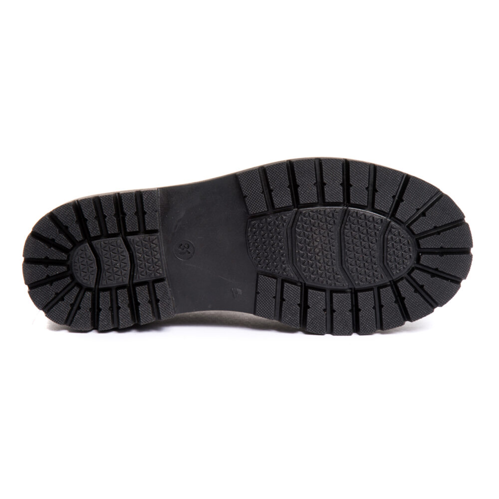 Pantofi eleganti perfecti pentru scoala din piele lacuita pentru fete Frida negru