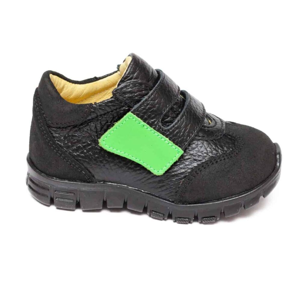 IMG-20250829-WA0039.jpg Pantofi copii sport din piele cu talpa flexibila si talonet Tokyo negru