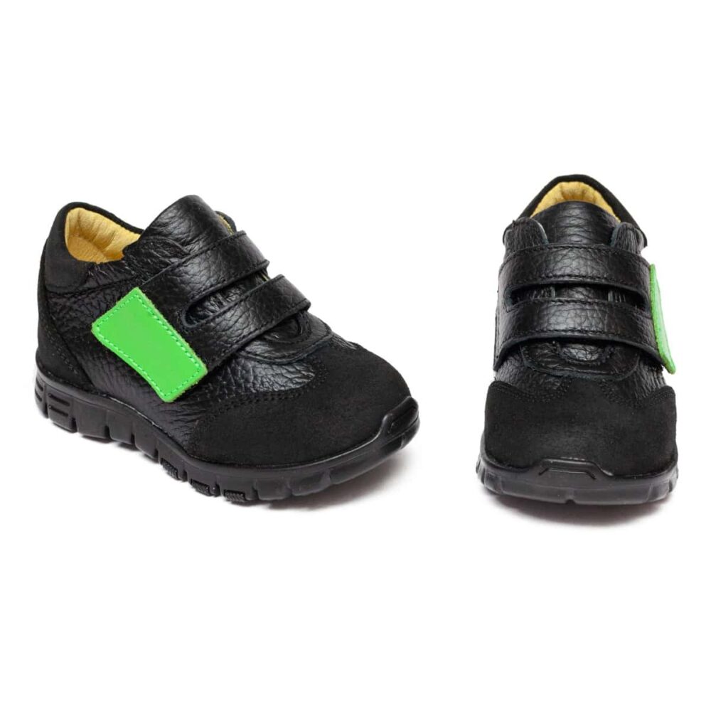 IMG-20250829-WA0040.jpg Pantofi copii sport din piele cu talpa flexibila si talonet Tokyo negru